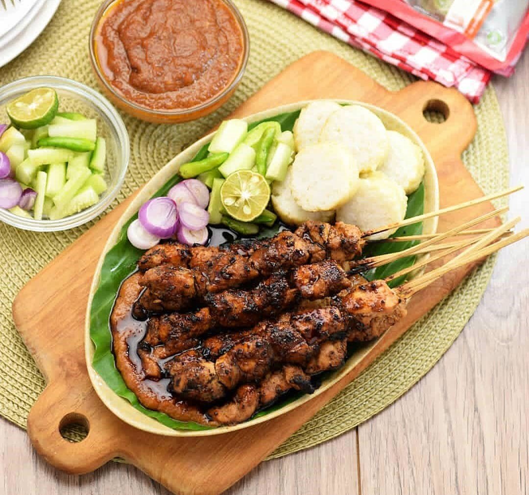 Sate Madura Cilacap: Rasa Legendaris yang Menggigit Selera